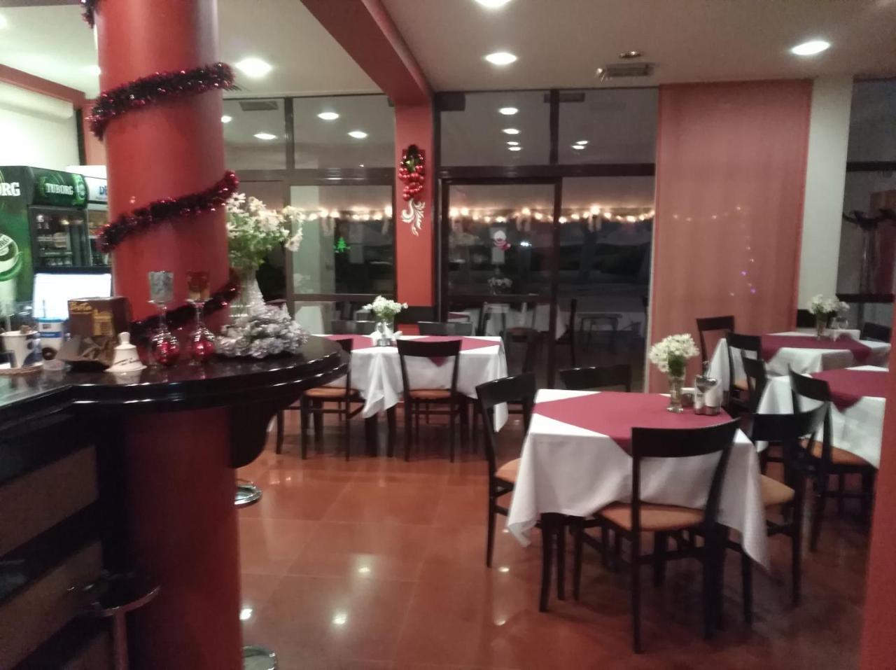 比亚罗摩尔酒店 巴尼特 外观 照片